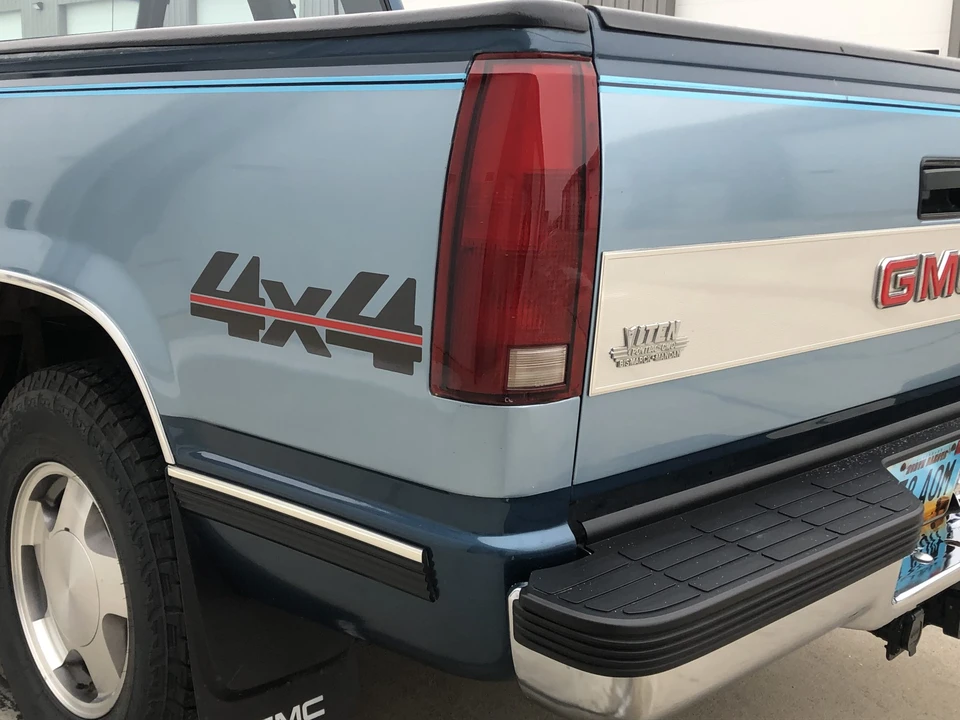 1990 GMC Sierra 1st Gen - Image 19 of 31