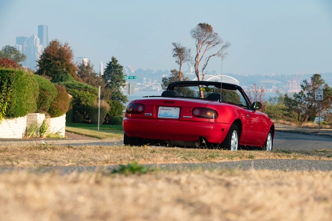 1990 Mazda NA MX-5 Miata - Image 16 of 31