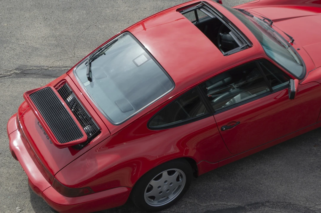 1990 Porsche 964 Carrera 4 - Image 12 of 31