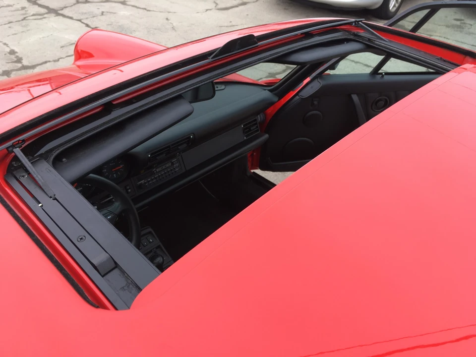 1990 Porsche 964 Carrera 4 - Image 14 of 31