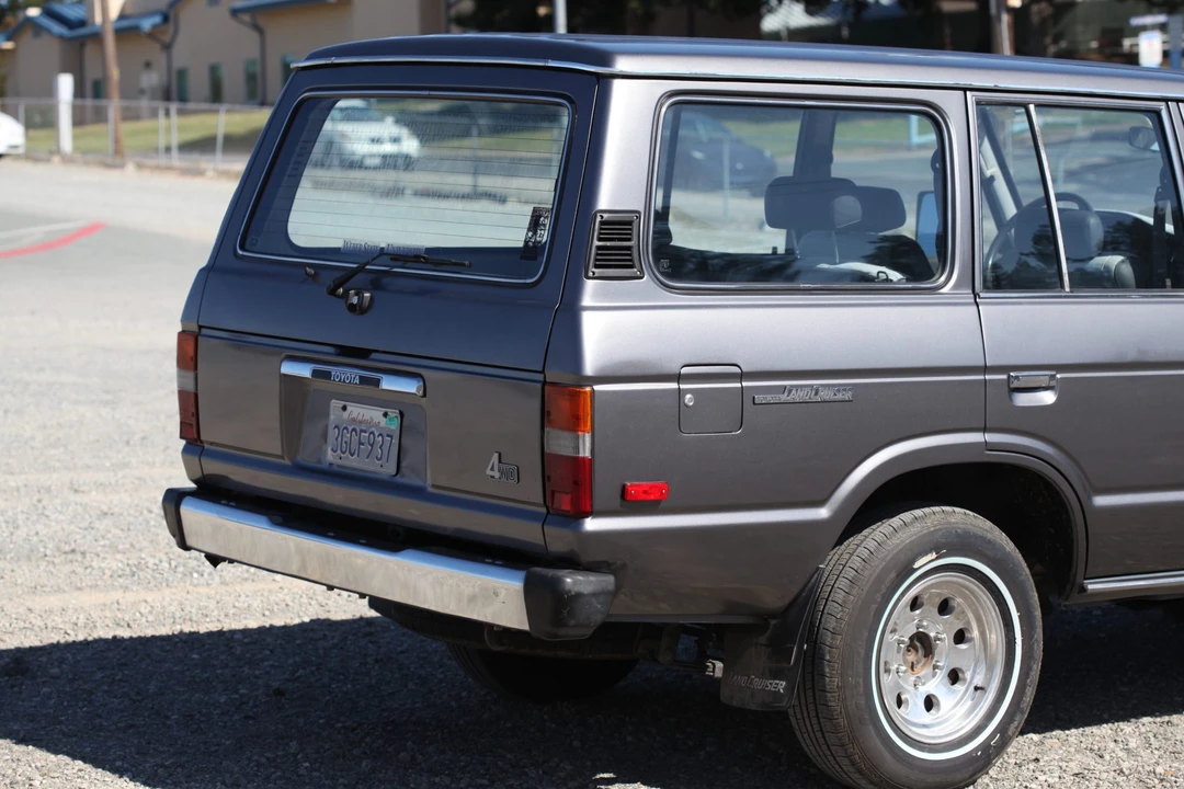 1990 Toyota J60 Land Cruiser - Image 23 of 31