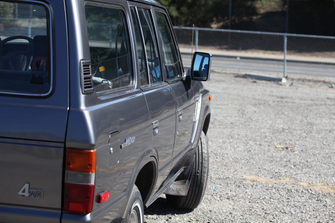 1990 Toyota J60 Land Cruiser - Image 21 of 31