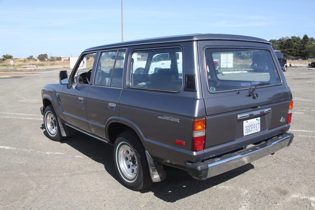 1990 Toyota J60 Land Cruiser - Image 4 of 31