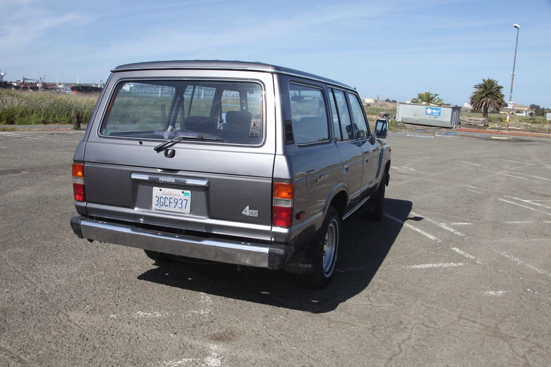 1990 Toyota J60 Land Cruiser - Image 8 of 31