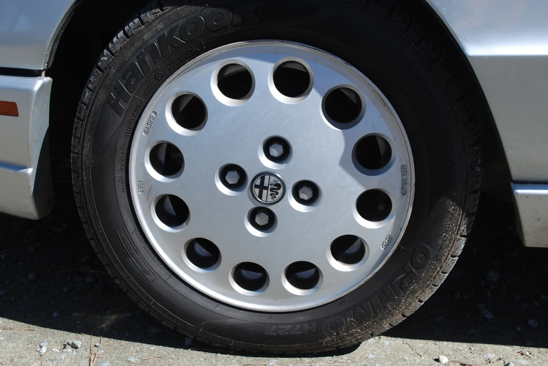 1991 Alfa Romeo Series 4 - Image 13 of 31