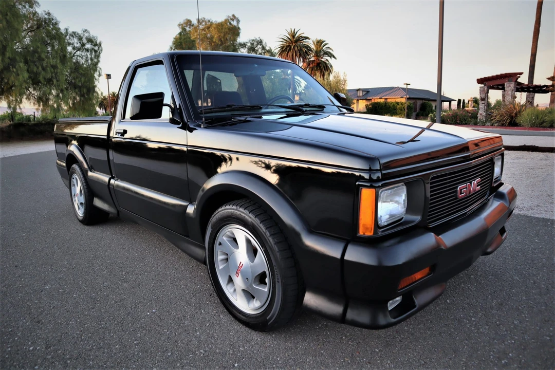 1991 GMC Syclone - Image 16 of 31