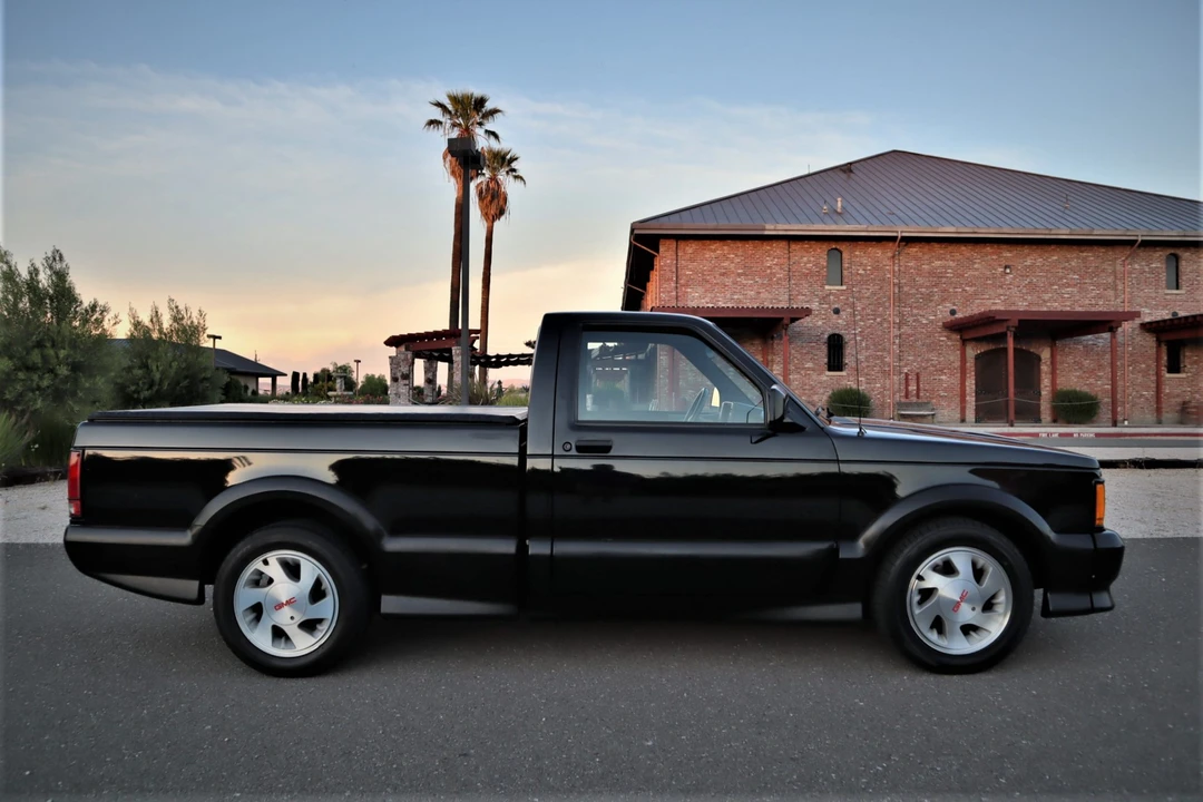 1991 GMC Syclone - Image 12 of 31