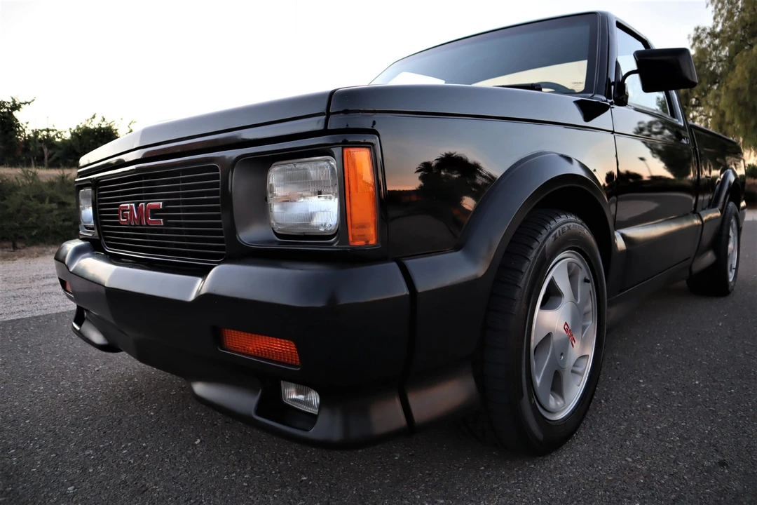 1991 GMC Syclone - Image 29 of 31