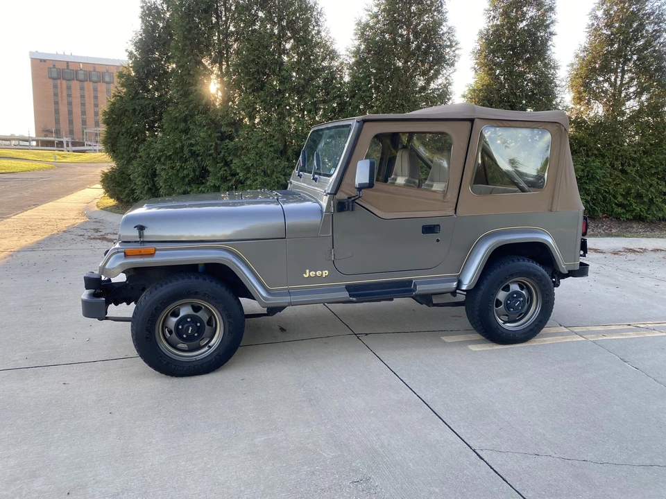 1991 Jeep YJ Wrangler - Image 17 of 31