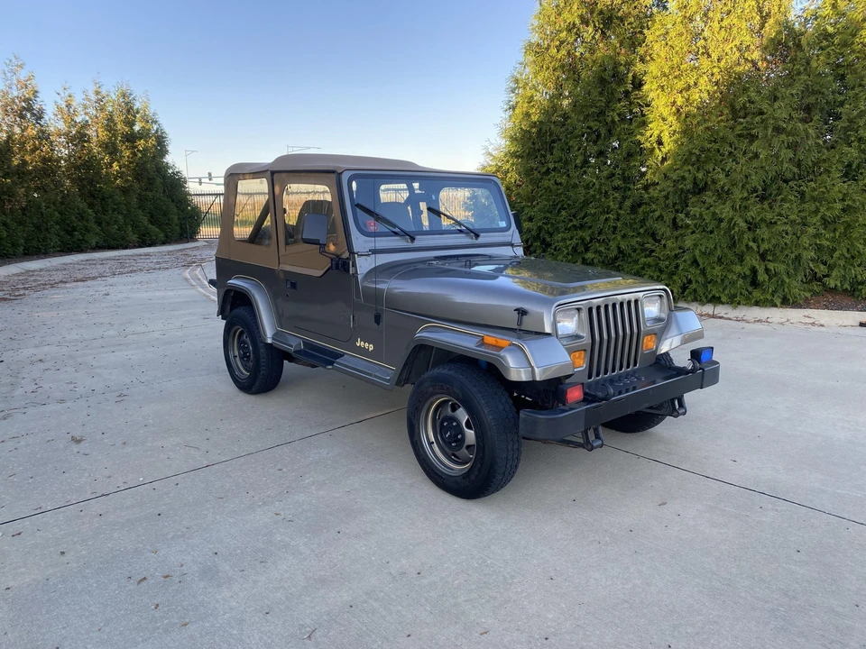 1991 Jeep YJ Wrangler - Image 6 of 31