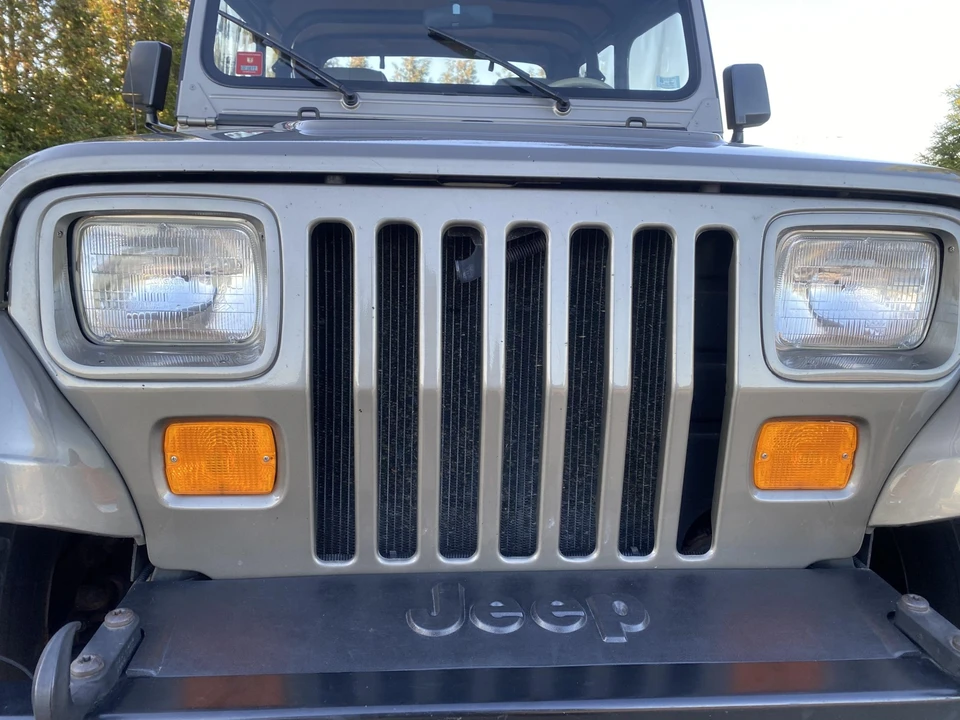 1991 Jeep YJ Wrangler - Image 24 of 31