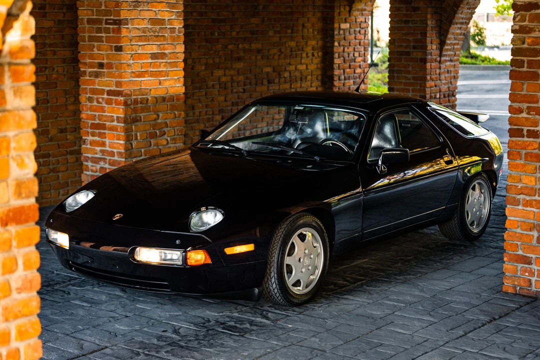 1991 Porsche 928 S4 - Image 10 of 31