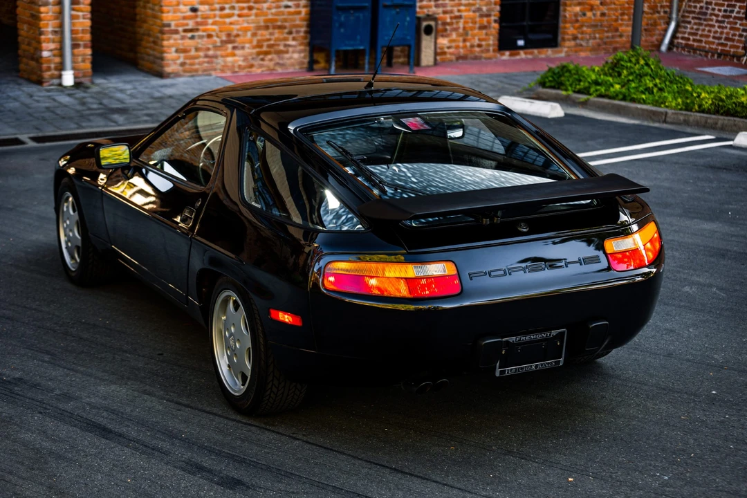 1991 Porsche 928 S4 - Image 27 of 31