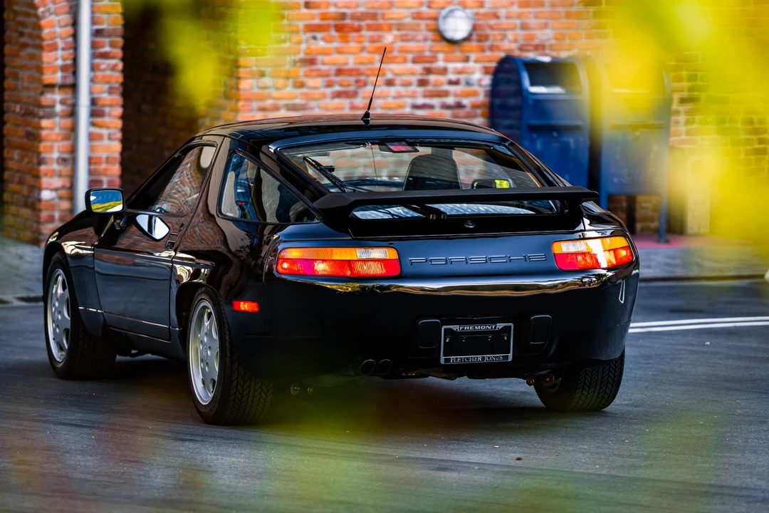 1991 Porsche 928 S4 - Image 28 of 31