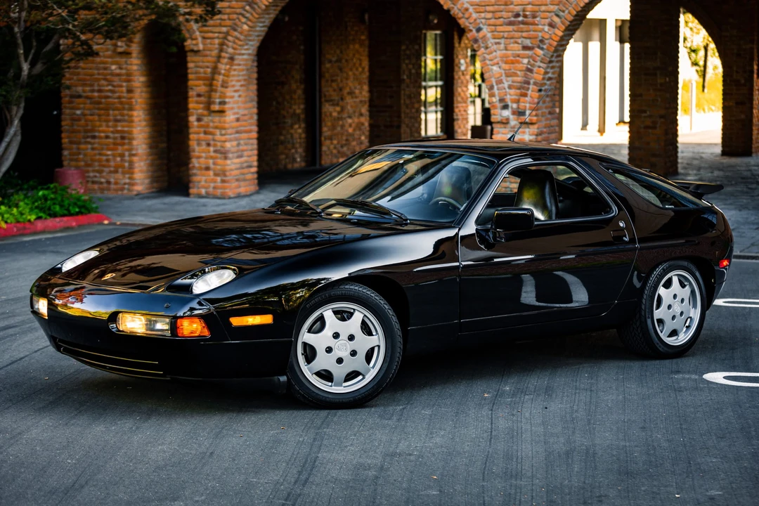 1991 Porsche 928 S4 - Image 16 of 31