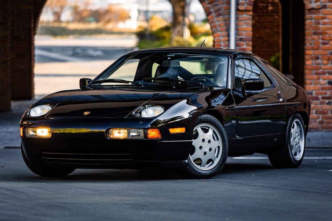 1991 Porsche 928 S4 - Image 6 of 31