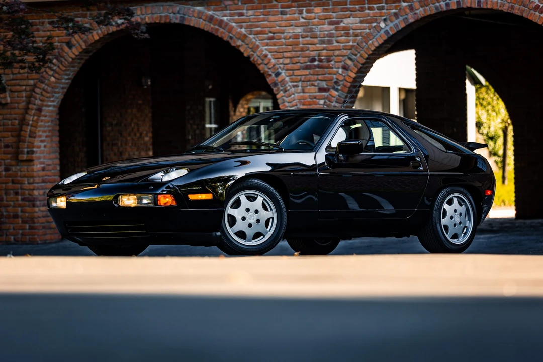 1991 Porsche 928 S4 - Image 13 of 31
