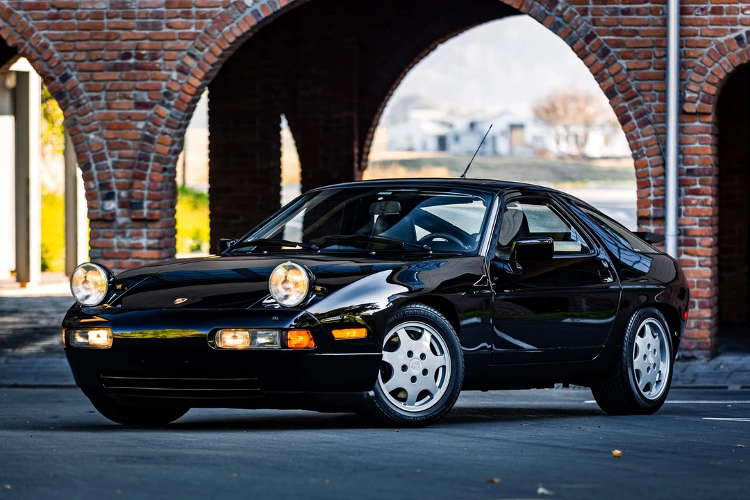 1991 Porsche 928 S4 - Image 17 of 31