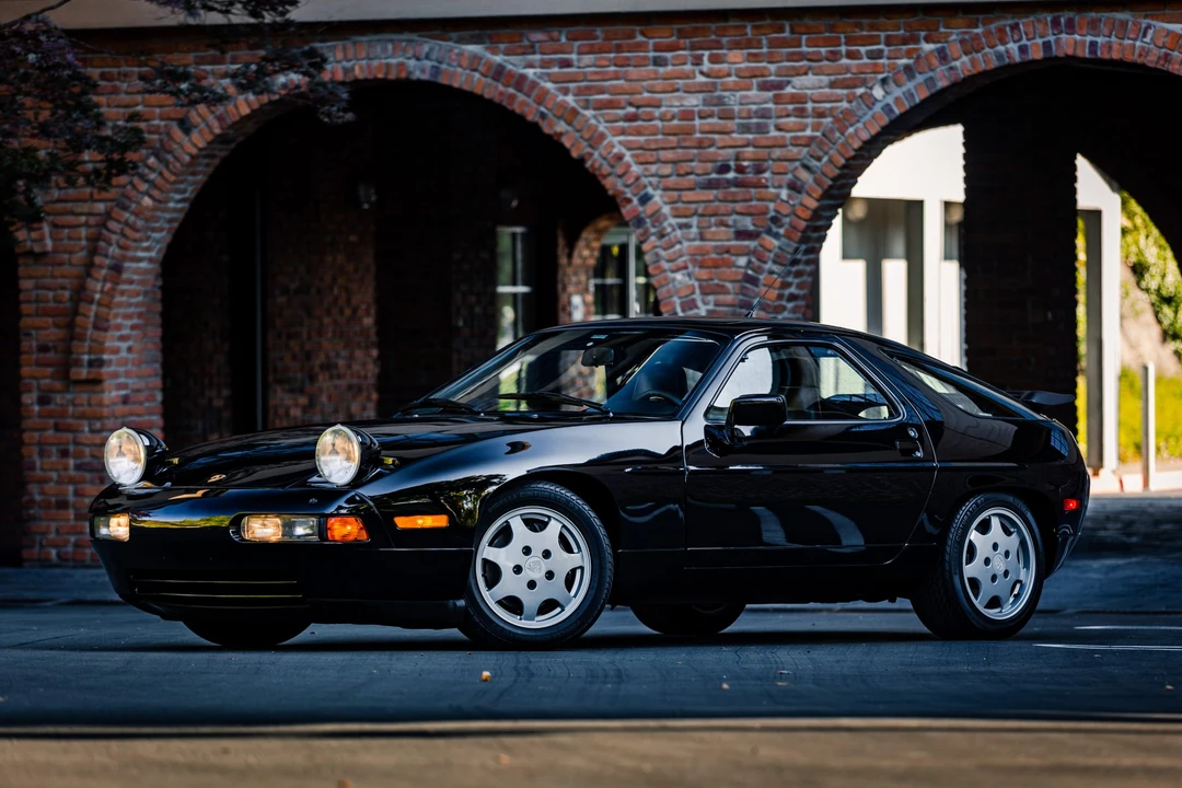 1991 Porsche 928 S4 - Image 18 of 31