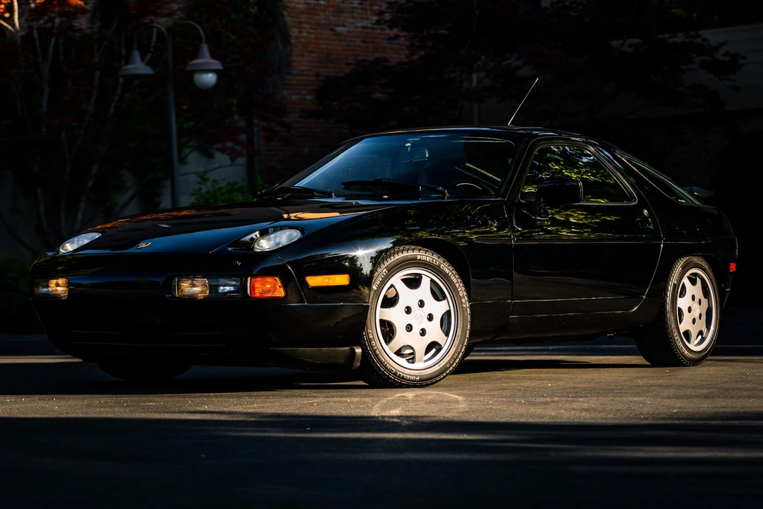 1991 Porsche 928 S4 - Image 14 of 31