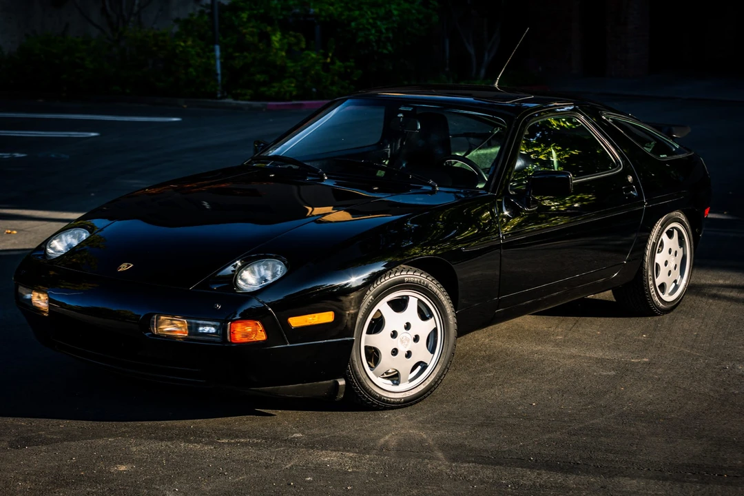 1991 Porsche 928 S4 - Image 9 of 31