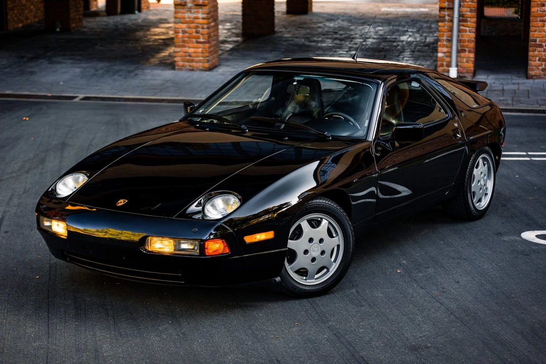 1991 Porsche 928 S4 - Image 7 of 31