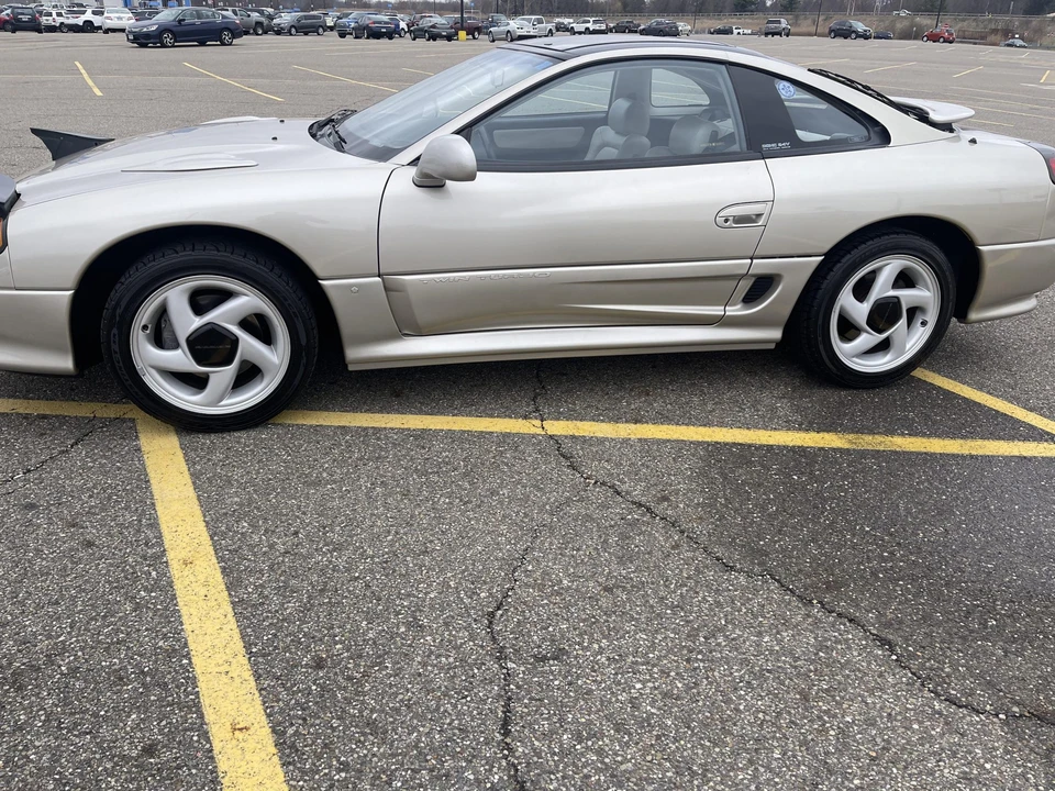 1992 Dodge Stealth - Image 24 of 31