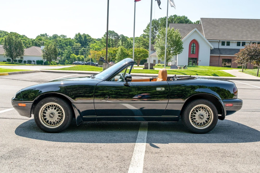 1992 Mazda NA MX-5 Miata - Image 8 of 31