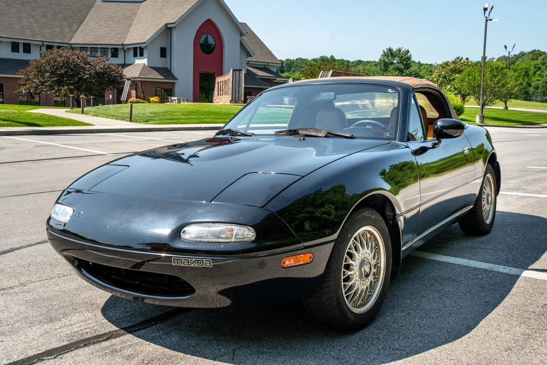 1992 Mazda NA MX-5 Miata - Image 9 of 31