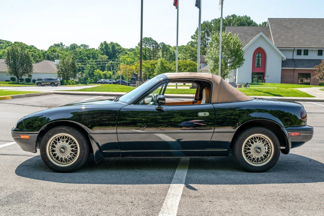 1992 Mazda NA MX-5 Miata - Image 16 of 31