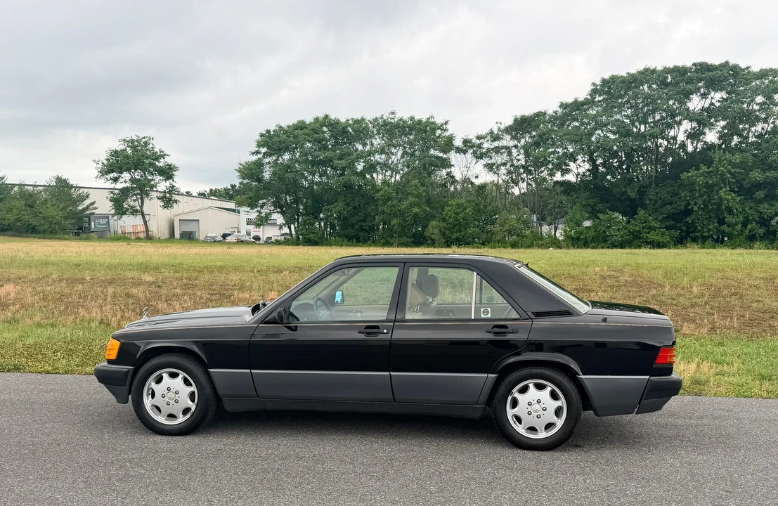 1992 Mercedes-Benz 190E - Image 25 of 31