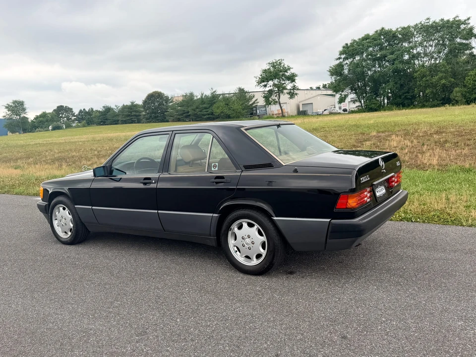 1992 Mercedes-Benz 190E - Image 23 of 31
