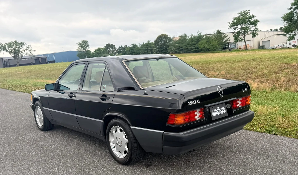 1992 Mercedes-Benz 190E - Image 21 of 31