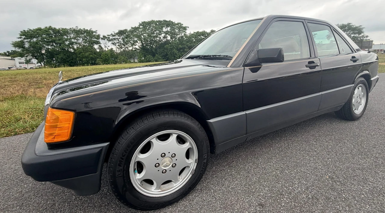 1992 Mercedes-Benz 190E - Image 30 of 31