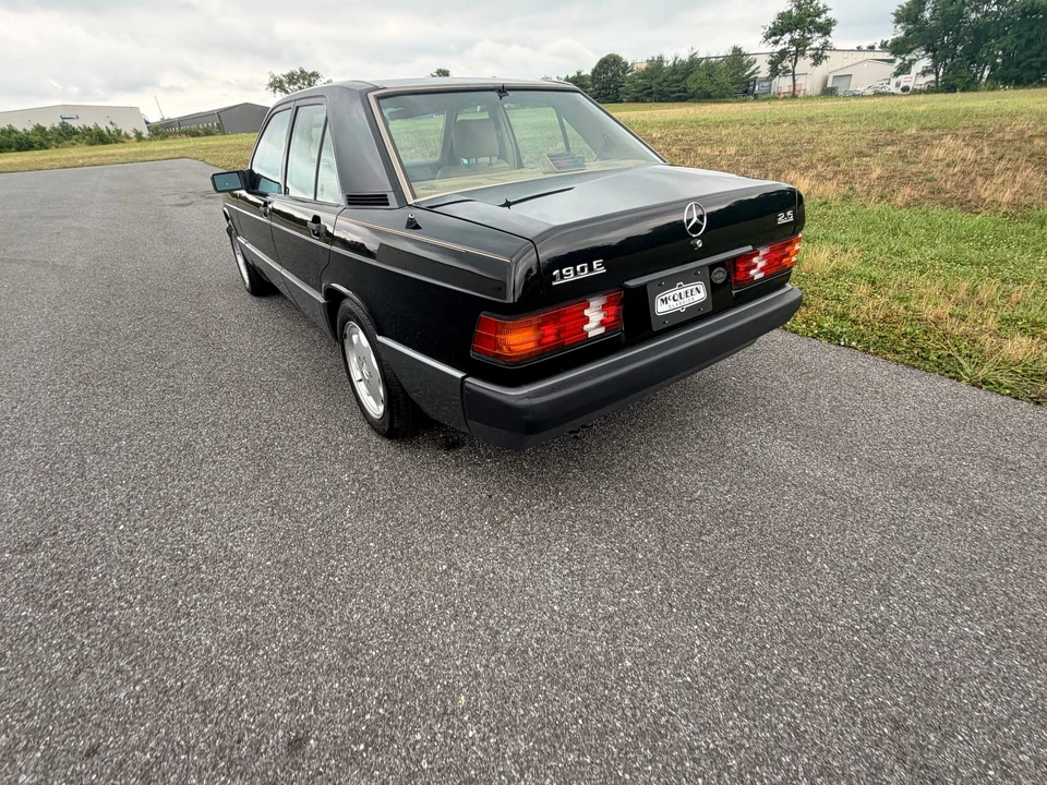 1992 Mercedes-Benz 190E - Image 20 of 31