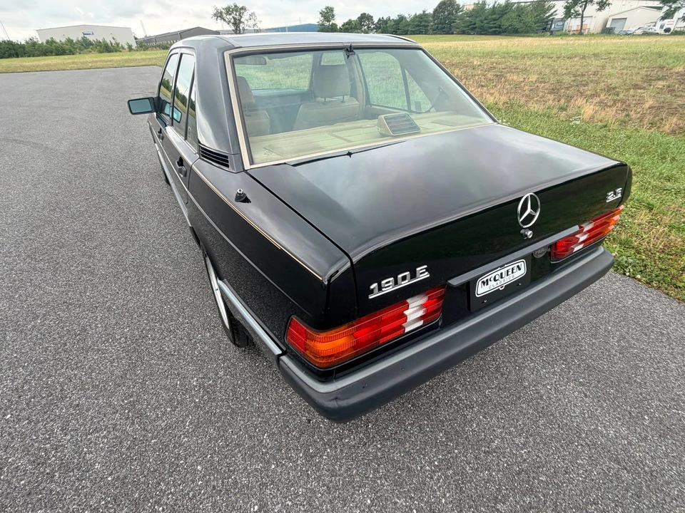1992 Mercedes-Benz 190E - Image 17 of 31