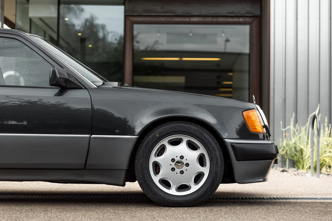 1992 Mercedes-Benz 500E & E500 - Image 24 of 31