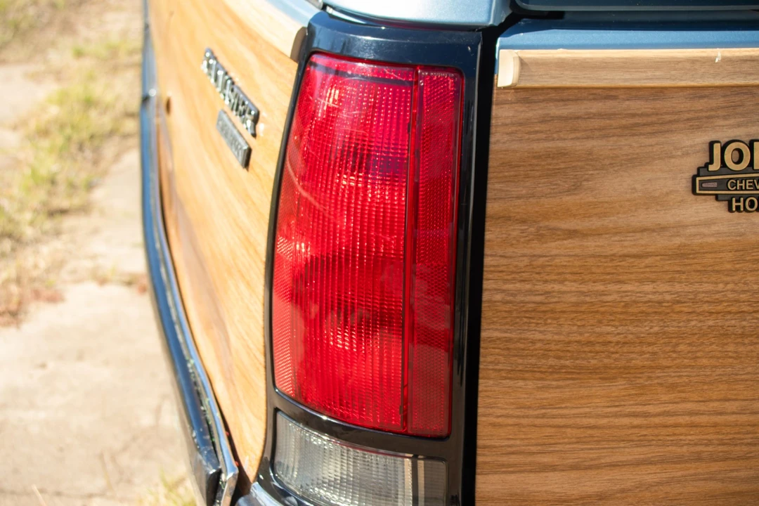 1993 Buick Roadmaster - Image 14 of 31