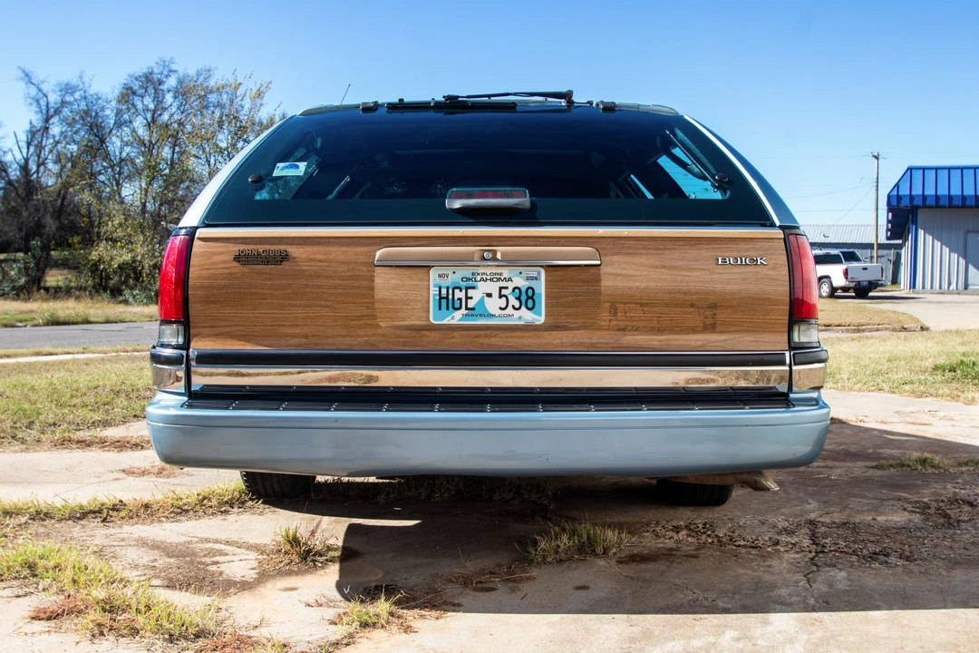 1993 Buick Roadmaster - Image 6 of 31