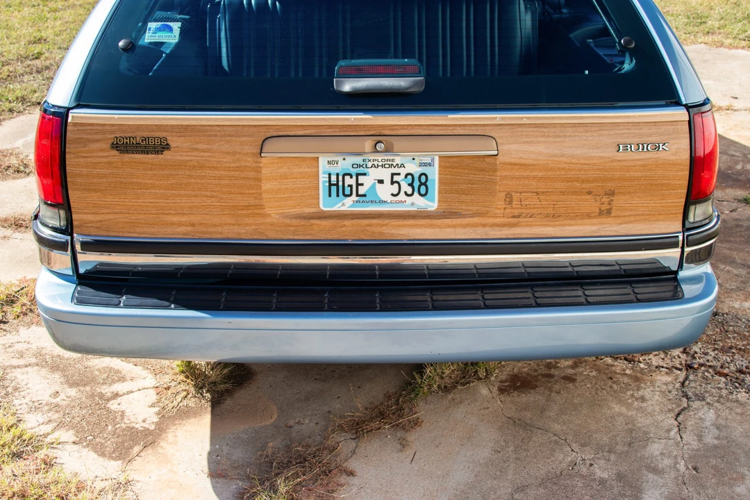 1993 Buick Roadmaster - Image 12 of 31