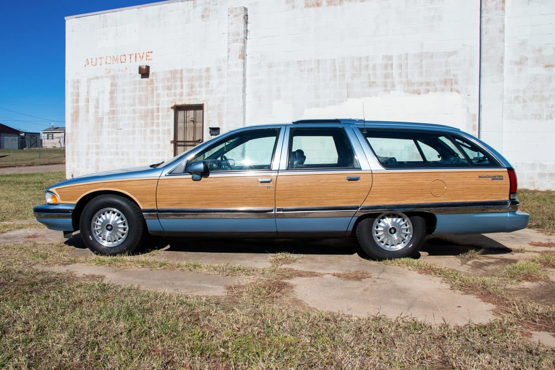 1993 Buick Roadmaster - Image 8 of 31