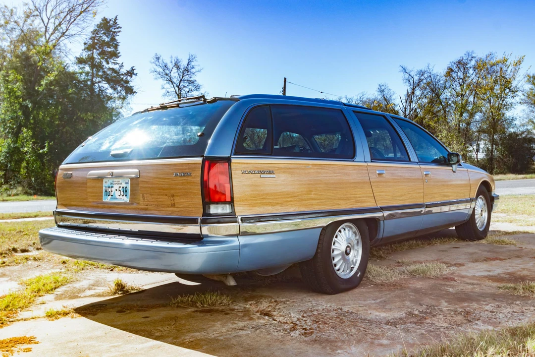1993 Buick Roadmaster - Image 5 of 31