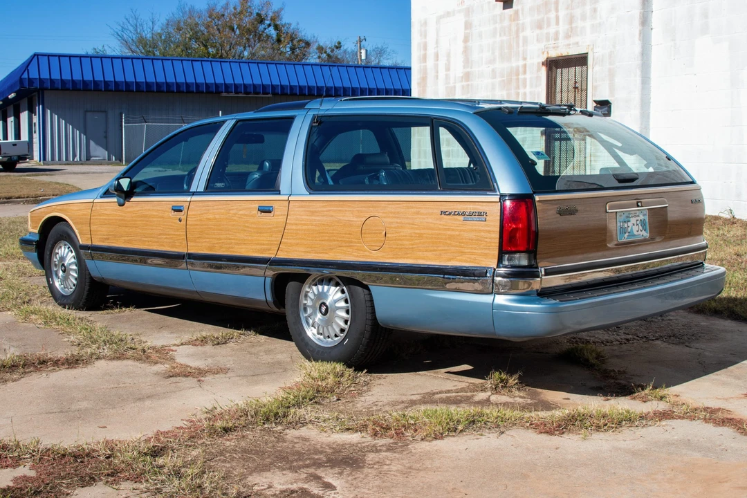 1993 Buick Roadmaster - Image 7 of 31