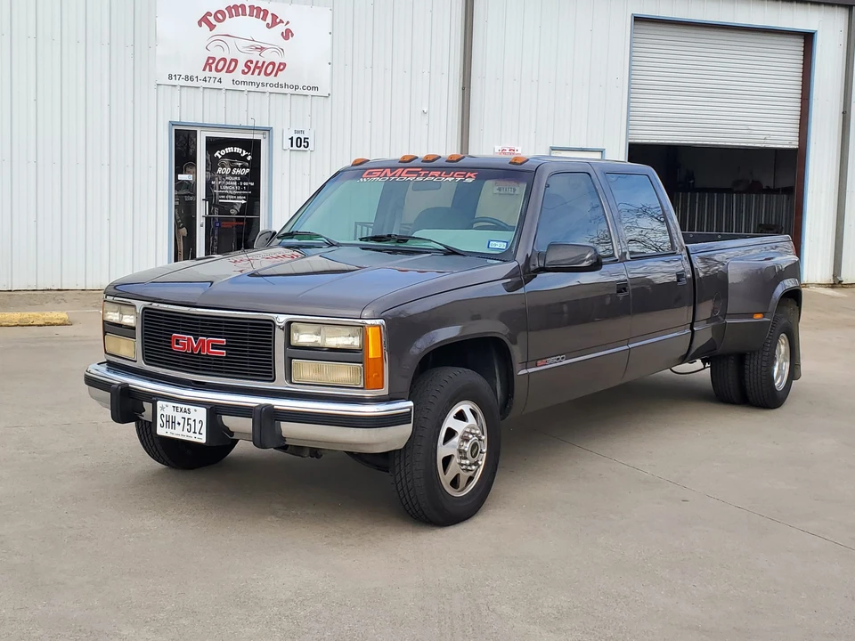 1993 GMC Sierra 1st Gen - Image 2 of 31