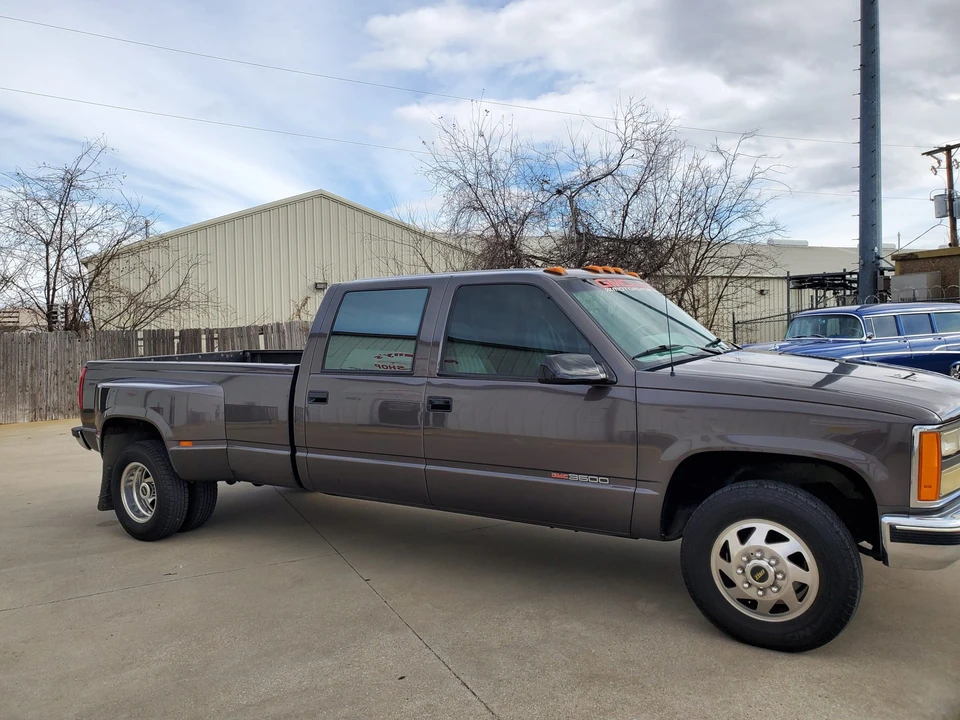 1993 GMC Sierra 1st Gen - Image 9 of 31