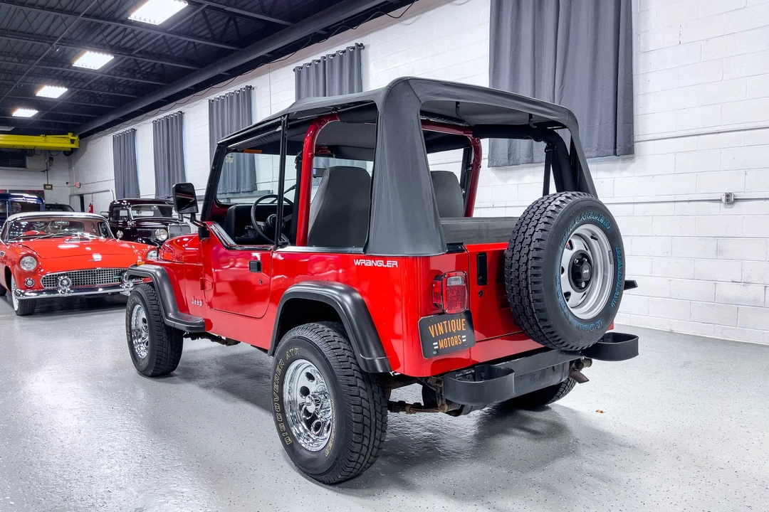 1993 Jeep YJ Wrangler - Image 15 of 31