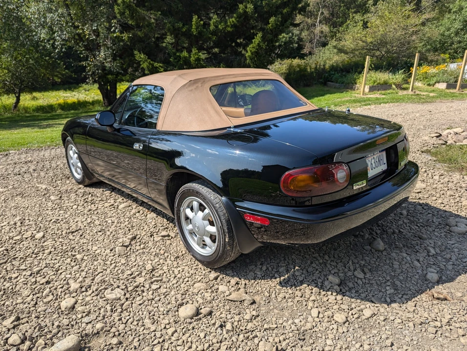 1993 Mazda NA MX-5 Miata - Image 14 of 31