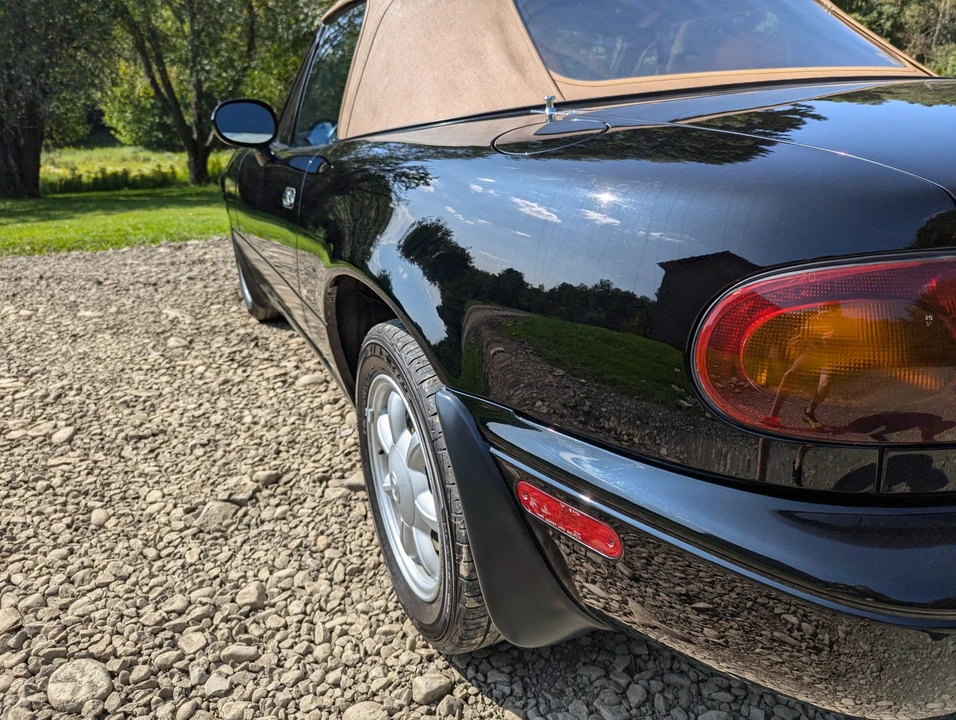 1993 Mazda NA MX-5 Miata - Image 25 of 31