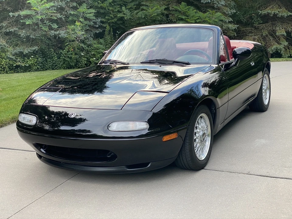 1993 Mazda NA MX-5 Miata - Image 2 of 31