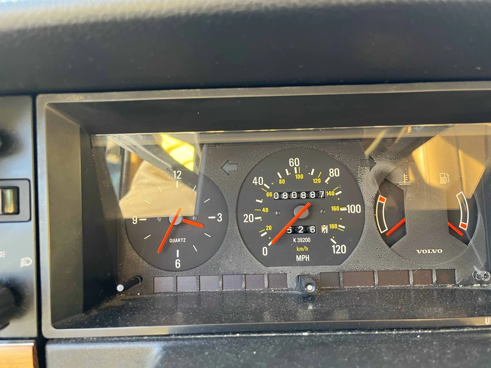 1993 Volvo 245 - Image 22 of 31